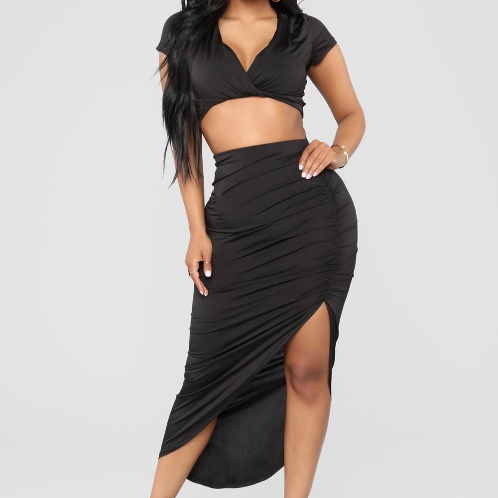 Fashion Nova Wear Coast Queen Set